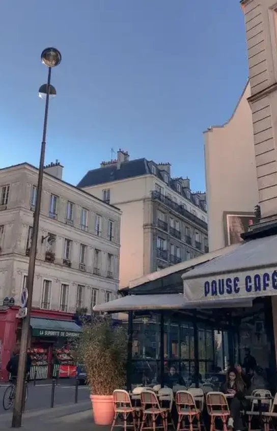 terrasse cafe parisien